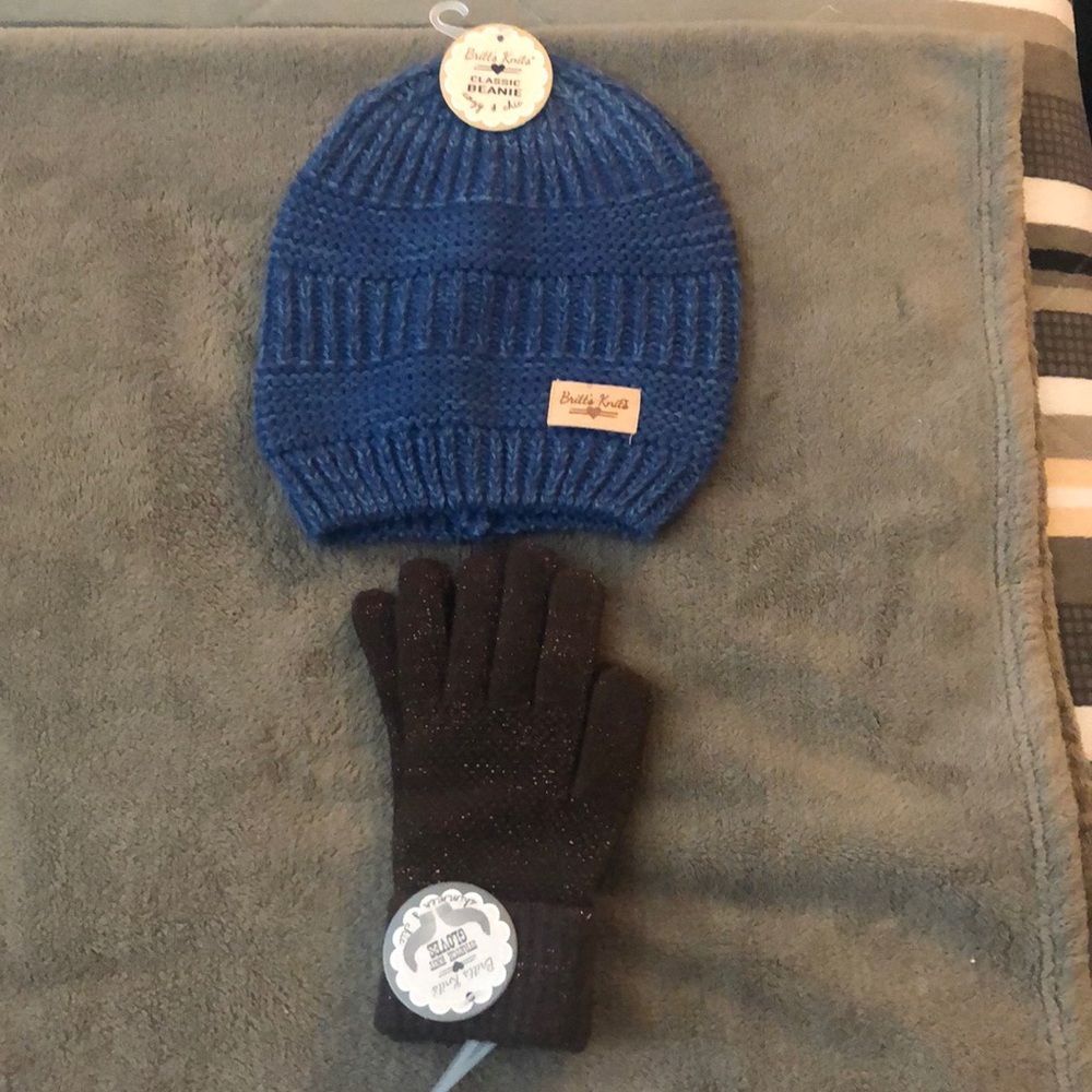 Beanie & Gloves